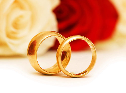 П'ятдесятиріччя сімейного життя традиційно називається «золотим весіллям»